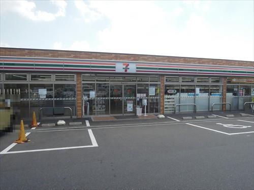 セブンイレブン高槻日吉台口店 徒歩13分