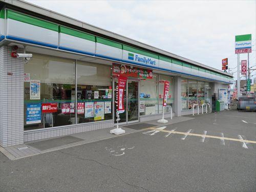 ファミリーマート高槻古曽部店 徒歩14分