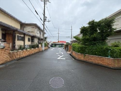 南側前面道路