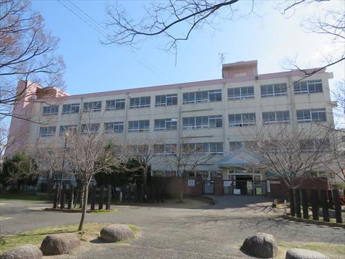 高槻市立玉川小学校 徒歩13分