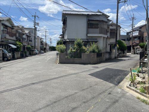 現地前面道路（2026年8月撮影）