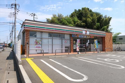 セブンイレブン新座道場１丁目店680ｍ