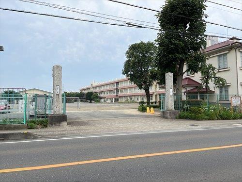 ふじみ野市立大井小学校 1300ｍ