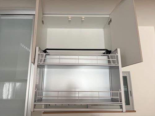 キッチン 収納（上）