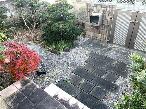 玄関アプローチ