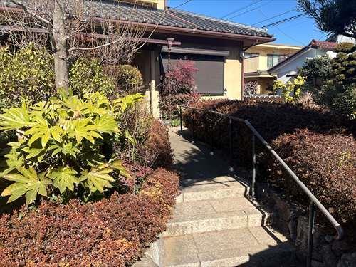 玄関アプローチ