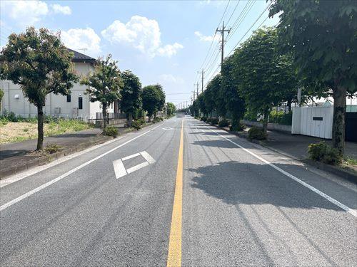 北西側前面道路（２）