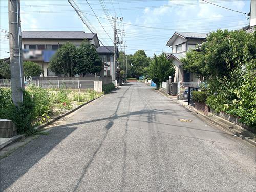 南東側前面道路（２）