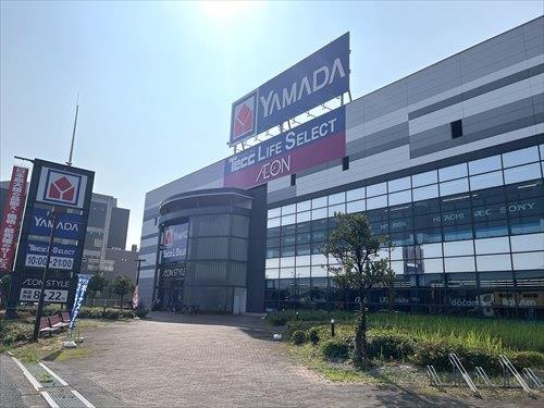 ヤマダデンキ狭山店:1890m
