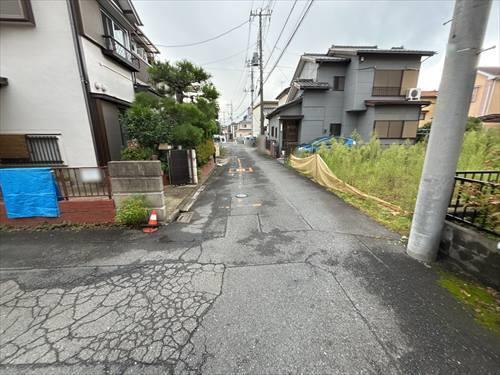 北側前面道路【2025年9月撮影】