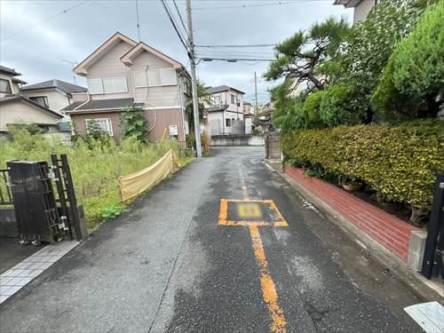 北側前面道路【2025年9月撮影】