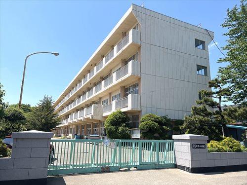 所沢市立北野小学校:780m