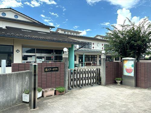 入間市立藤沢第二保育所:370m