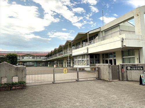 白梅幼稚園:810m