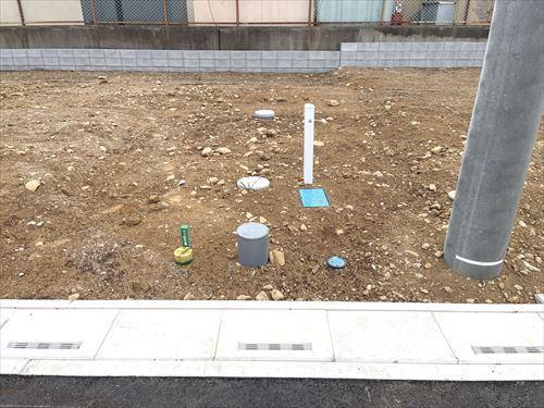 宅地内引込設備（上・下水道、都市ガス）