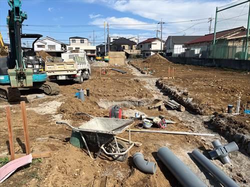 南東側前面道路・2025年10月撮影