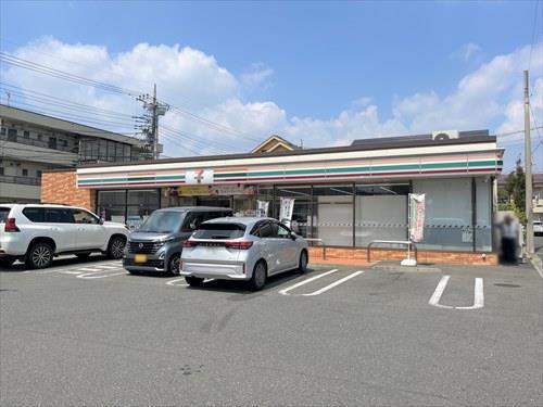 セブンイレブン三鷹牟礼6丁目店 550ｍ