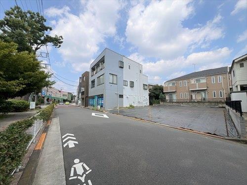 前面道路を含む現地（右手）