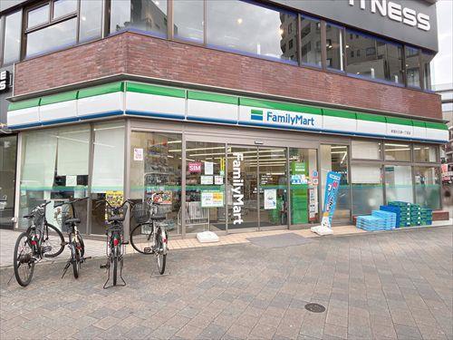 ファミリーマート新宿大久保一丁目130ｍ