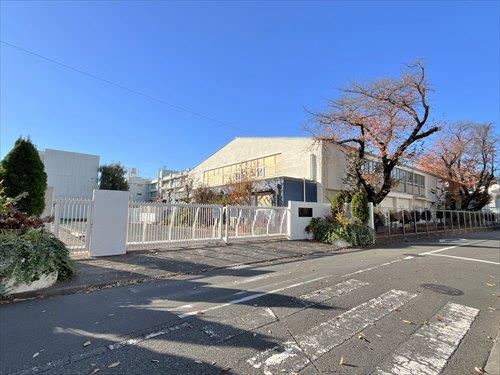 東村山市立東村山第三中学校 650ｍ