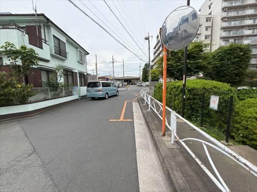 前面道路【2025年10月撮影】