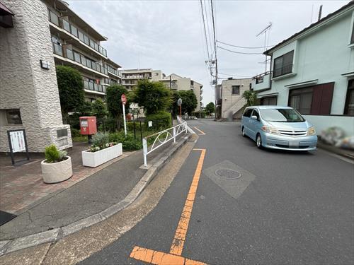 前面道路【2025年10月撮影】