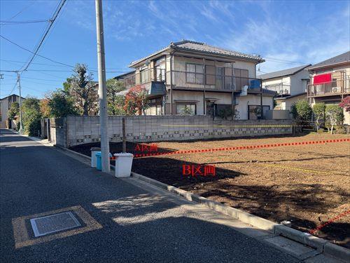 現地【B区画】と前面道路