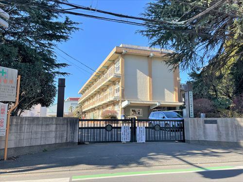 川越市立川越第一小学校 820ｍ