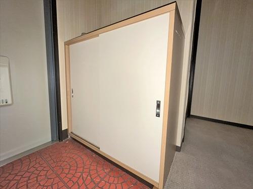 シューズボックス