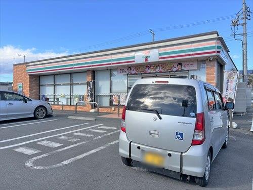 セブンイレブン高坂駅東口店 860ｍ