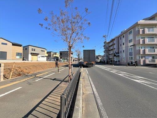 前面道路（物件：左手）