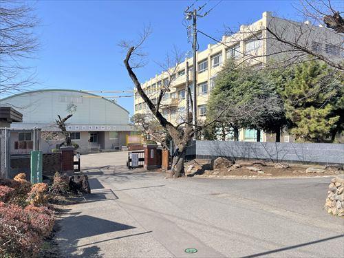 川越市立大東中学校 230ｍ