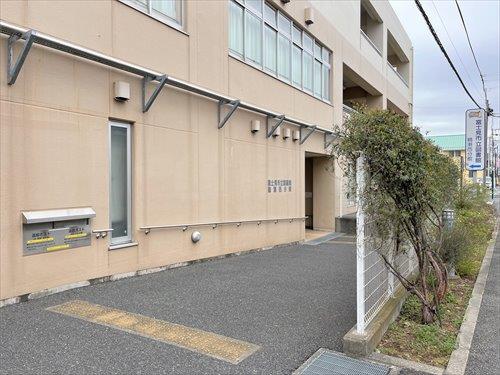 富士見市立図書館鶴瀬西分館 520ｍ