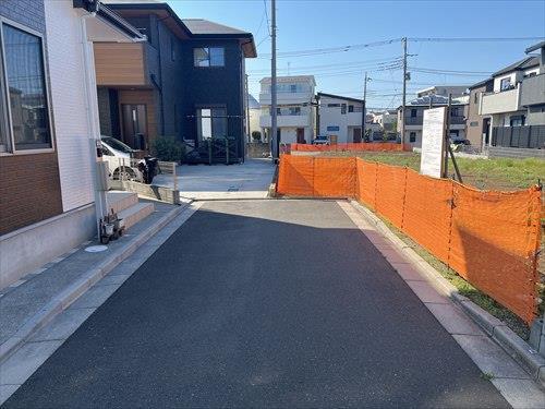 南東側前面道路（１）