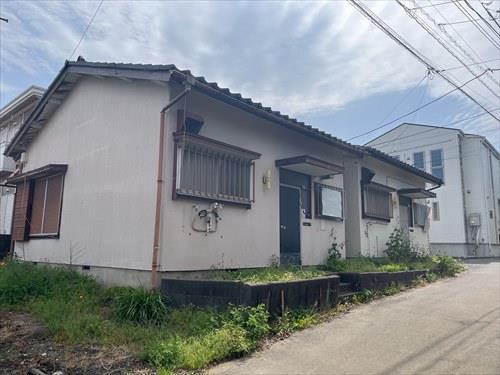 北側道路から見た現地