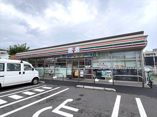 セブンイレブン大井市沢店　380ｍ