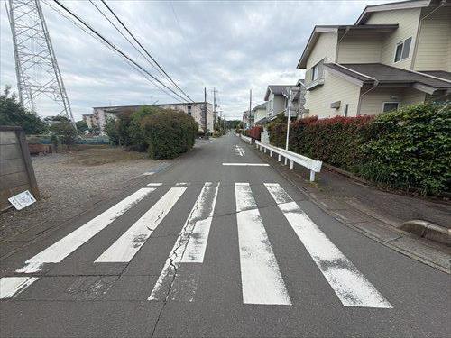 東側前面道路2026年6月撮影