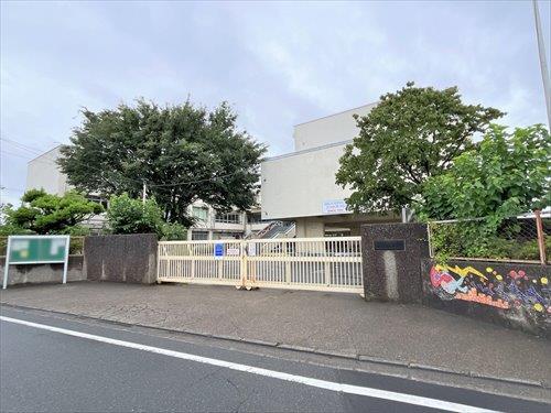東村山市立東村山第二中学校 970ｍ