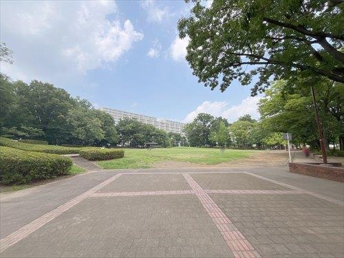 舘近隣公園 390ｍ