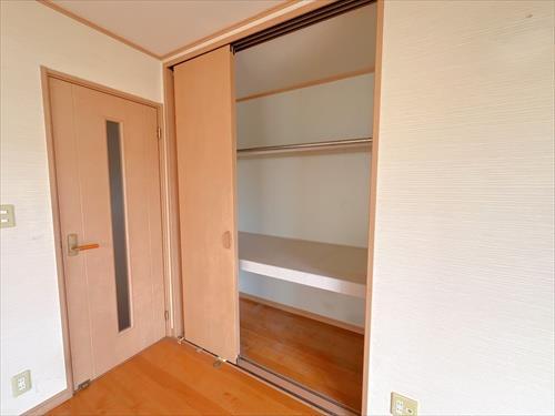 クローゼット（2F洋室8帖）
