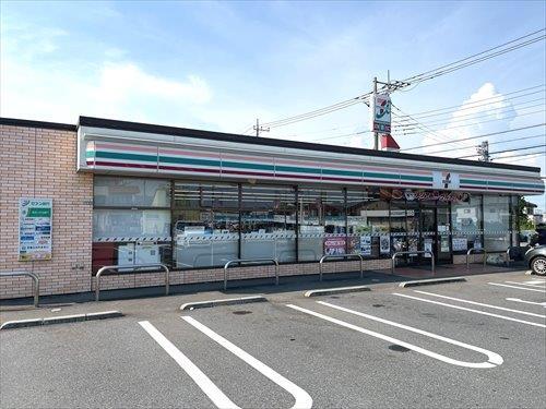 セブンイレブン狭山笹井1丁目店　570ｍ