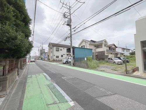 前面道路を含む現地（右手）