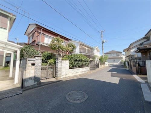 前面道路を含む現地（左手）