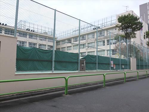 台東区立千束小学校まで550m