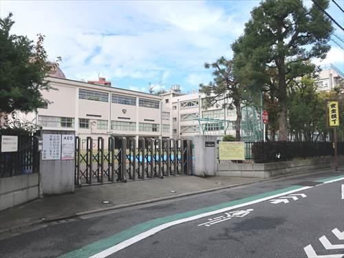 荒川区立第二瑞光小学校まで690m