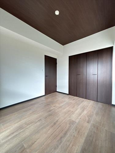 洋室（約4.9帖）（2025年6月撮影）