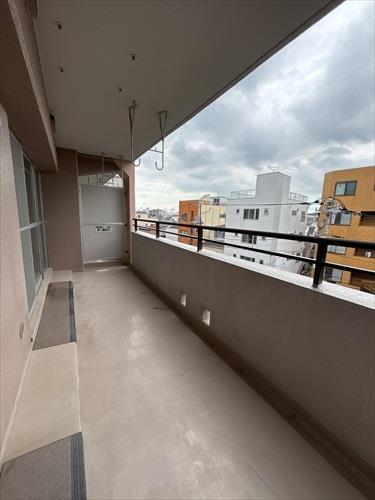 バルコニー（2025年6月撮影）