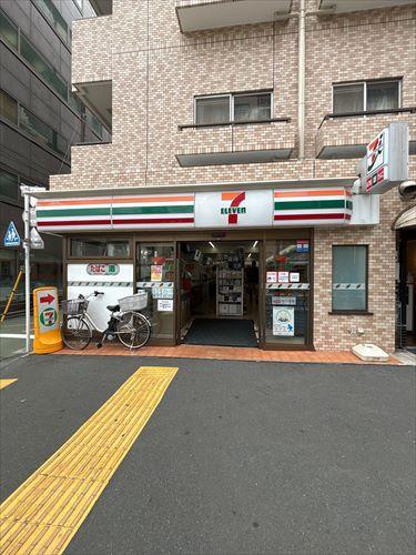セブンイレブン根津駅前店まで220ｍ
