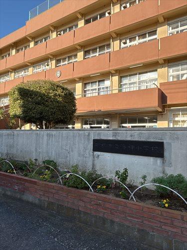 船橋市立海神小学校　420ｍ