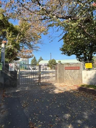 船橋市立海神中学校　1090ｍ